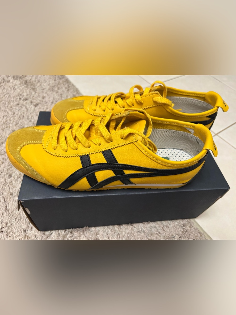 Onitsuka Tiger Yellow/Black Mexico 66 Sneakers -Unisex. Excellent condition. - Picture 3 of 6